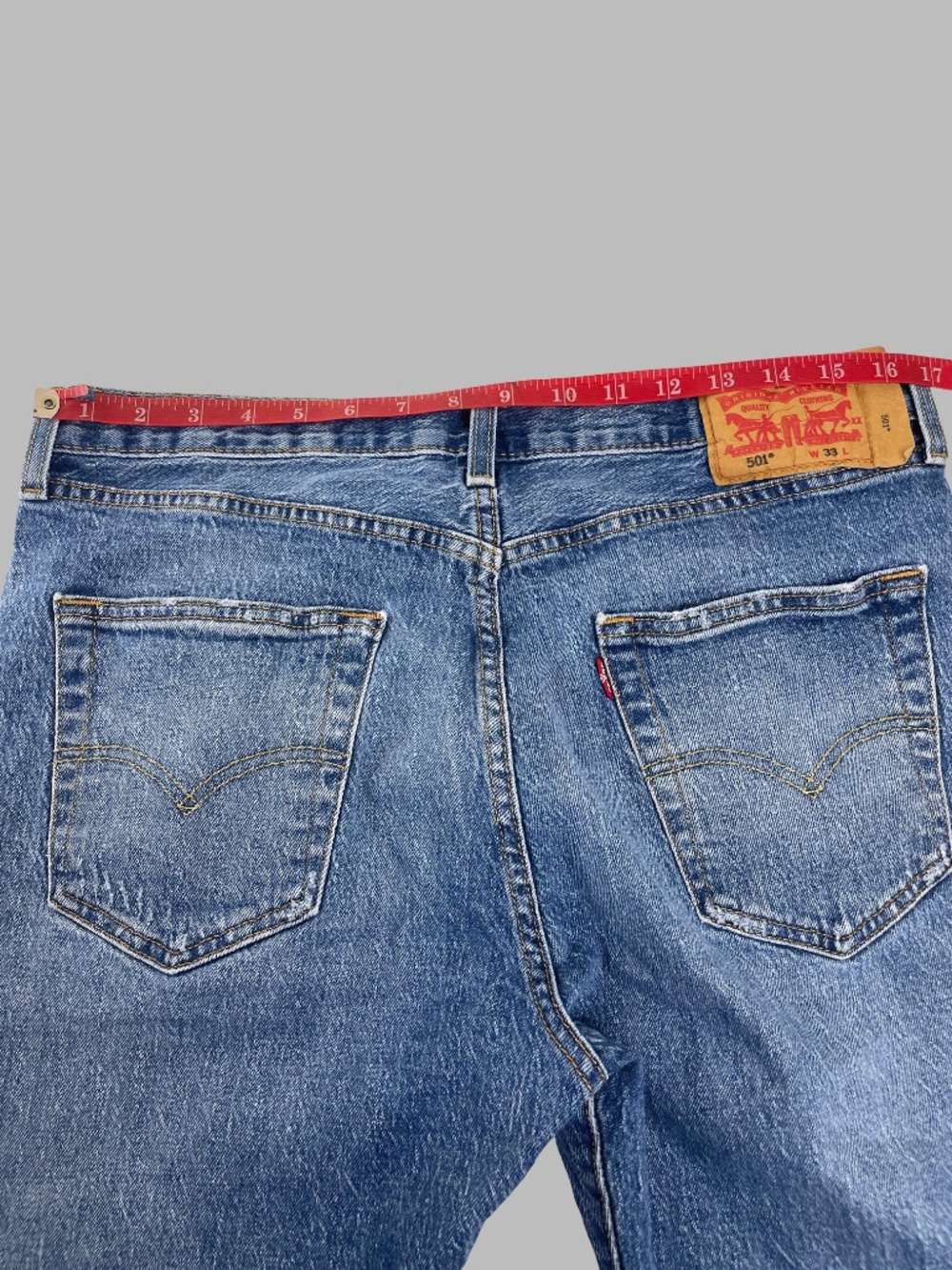 Levi’s 501 Original Fit Hemmed 9” Men’s Denim Shorts Medium Wash - Picture 5 of 8